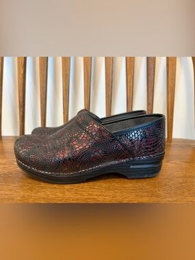 Dansko Professional Iridescent Red Snakeskin Clogs - Size 39